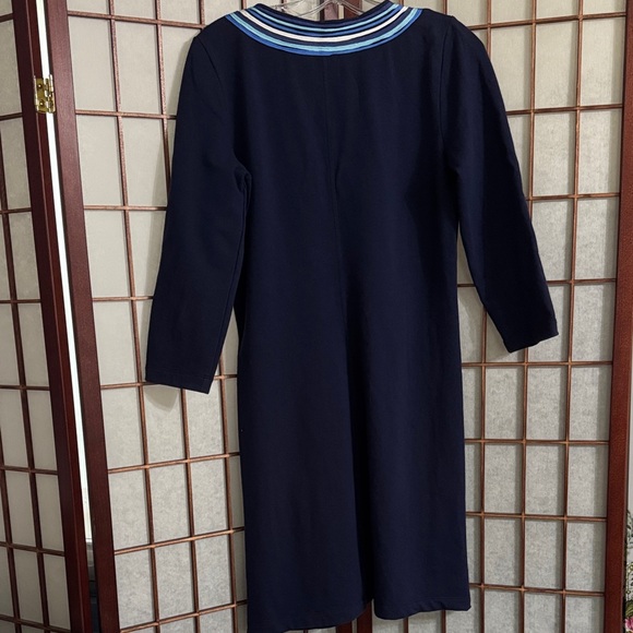 Lilly Pulitzer Dark Blue Dress with Light Blue Accents Size Medium PTP 19 inches - Picture 3 of 3